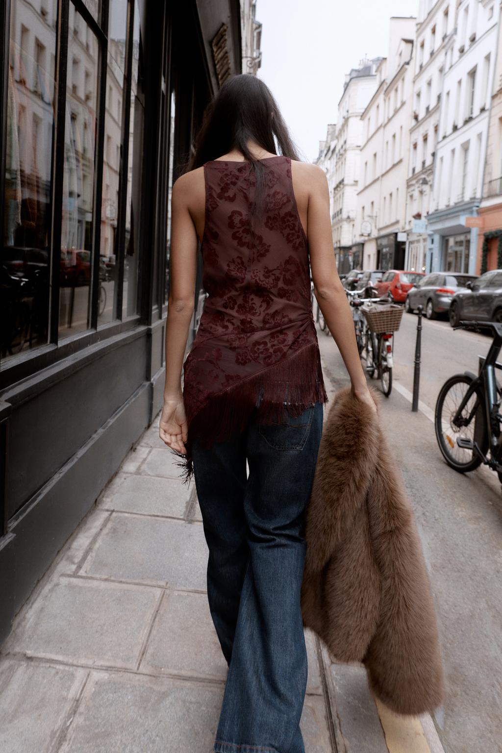 ТОП АСИММЕТРИЧНОГО КРОЯ С БАХРОМОЙ ДЕВОРЕ