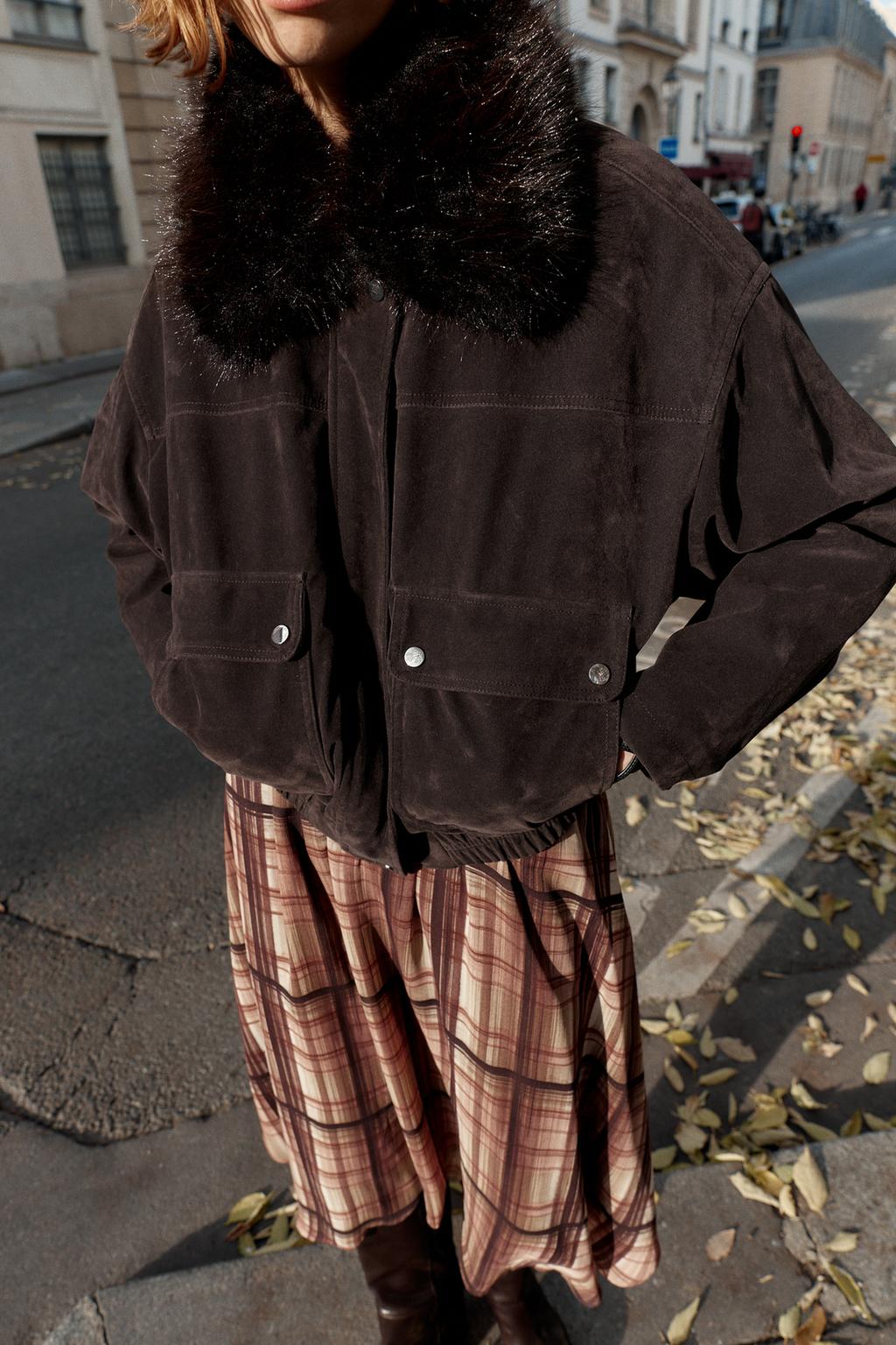 БОМБЕР ОВЕРСАЙЗ С ОТЛОЖНЫМ ВОРОТНИКОМ ИЗ ИСКУССТВЕННОГО МЕХА