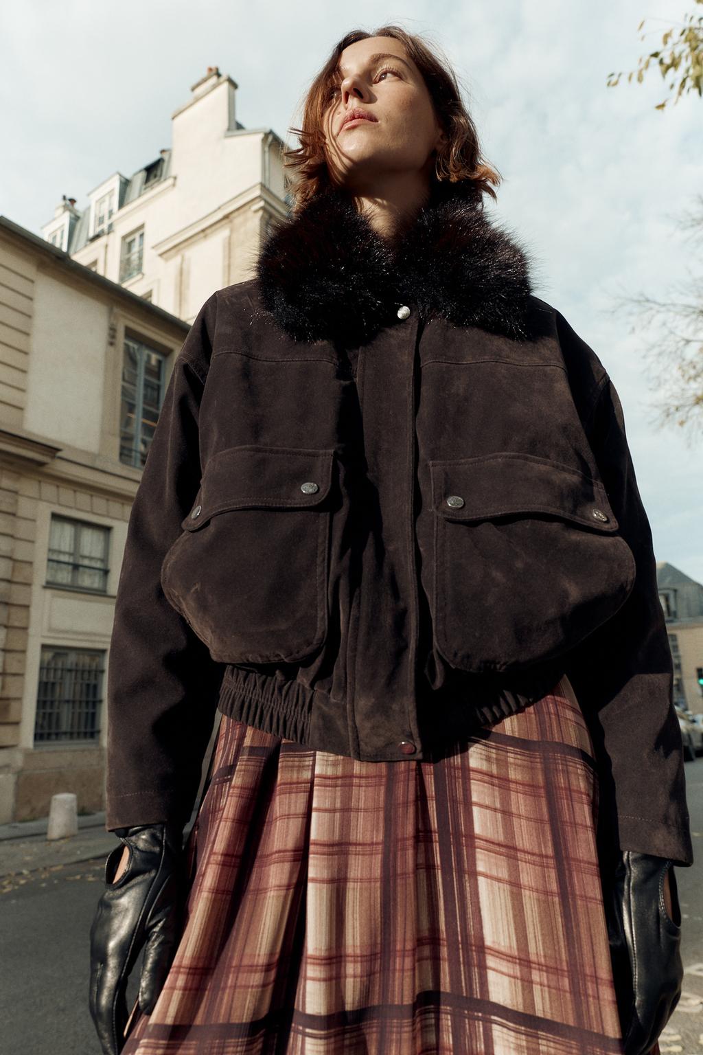 БОМБЕР ОВЕРСАЙЗ С ОТЛОЖНЫМ ВОРОТНИКОМ ИЗ ИСКУССТВЕННОГО МЕХА