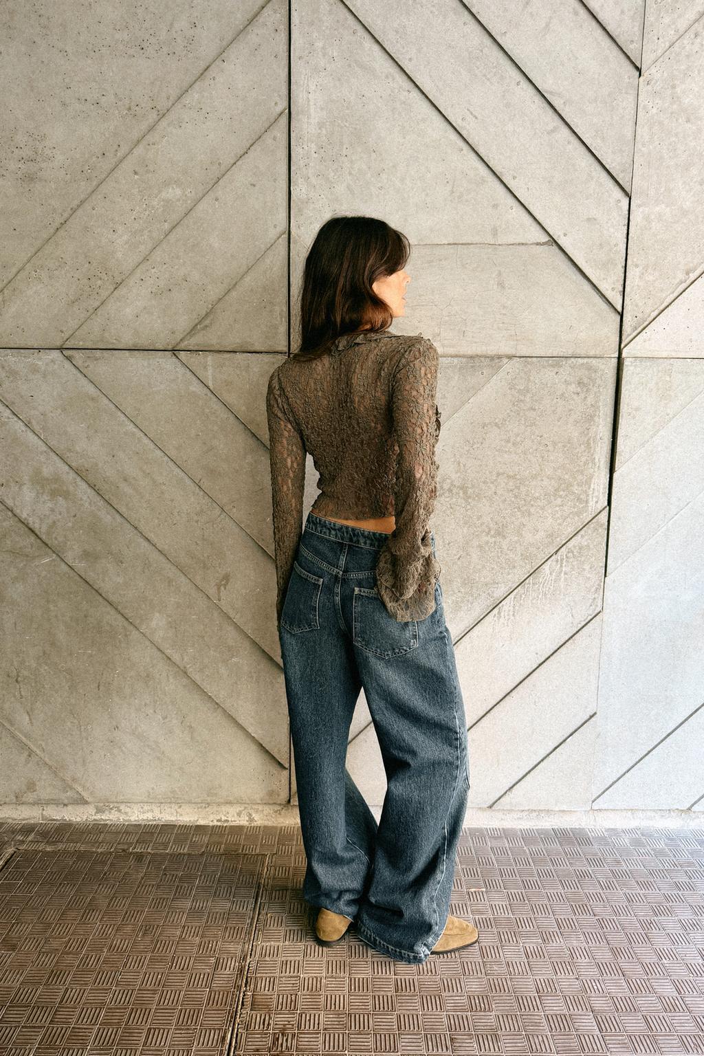 УКОРОЧЕННЫЙ КАРДИГАН С КРУЖЕВОМ И ВОЛАНАМИ