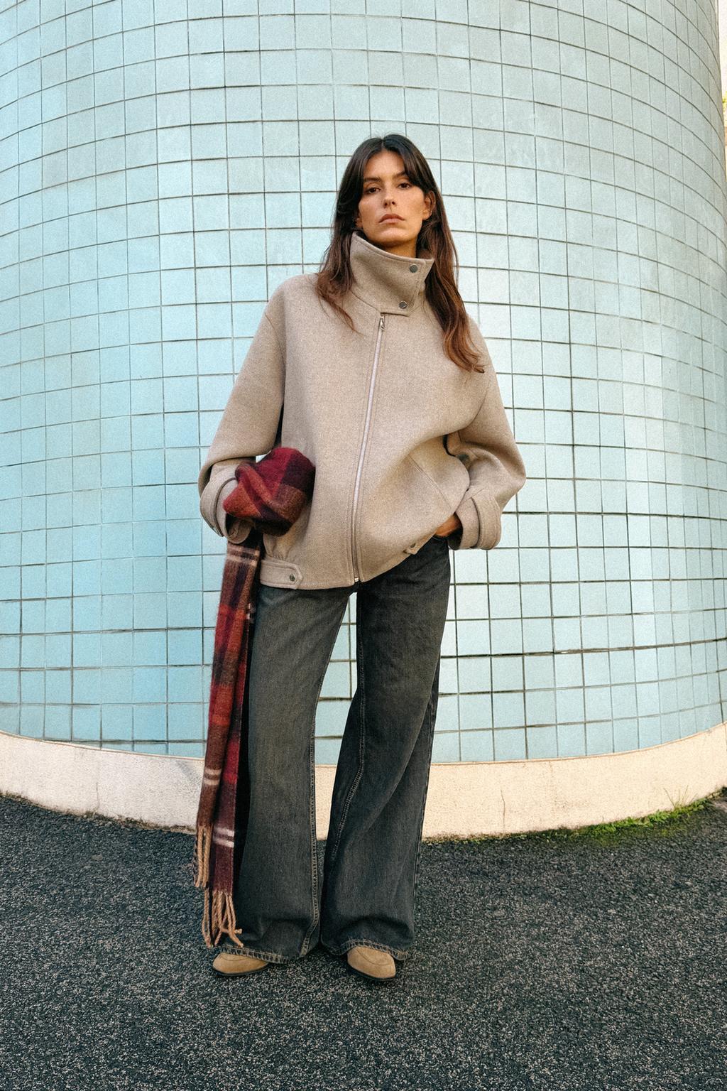 БОМБЕР ИЗ ШЕРСТИ С ВЫСОКИМ ВОРОТНИКОМ