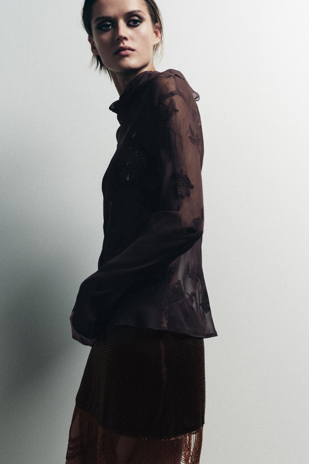 РУБАШКА ПОЛУПРОЗРАЧНАЯ С ЦВЕТОЧНОЙ ВЫШИВКОЙ