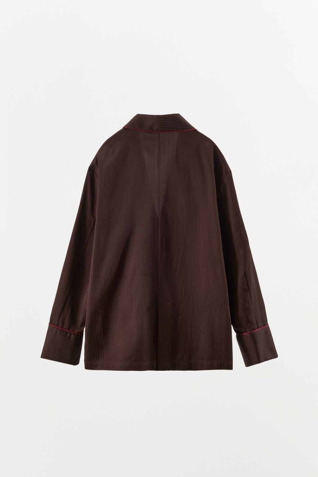 РУБАШКА В ПИЖАМНОМ СТИЛЕ В ПОЛОСКУ С КОНТРАСТНЫМИ ДЕТАЛЯМИ