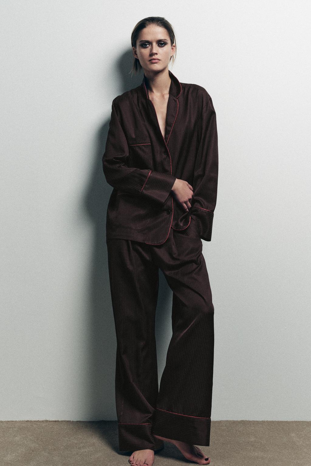 РУБАШКА В ПИЖАМНОМ СТИЛЕ В ПОЛОСКУ С КОНТРАСТНЫМИ ДЕТАЛЯМИ