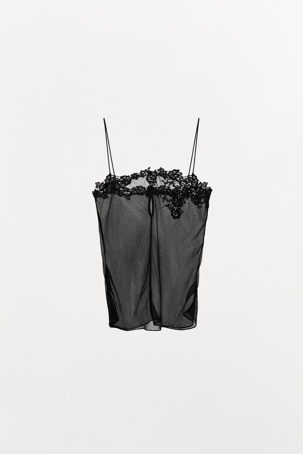 ТОП ИЗ КРЕПА С ВЫШИВКОЙ