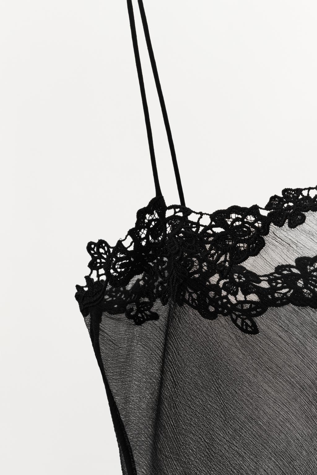 ТОП ИЗ КРЕПА С ВЫШИВКОЙ