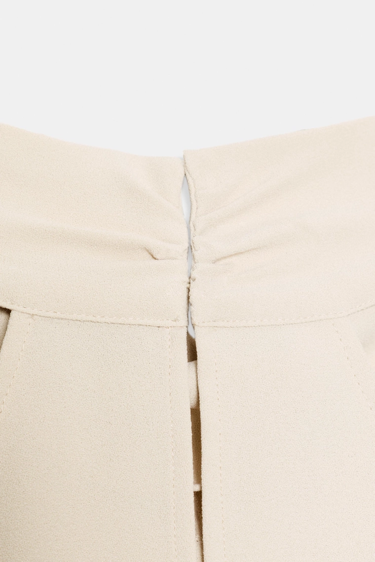 ТОП С ГОРЛОВИНОЙ ХАЛТЕР И БУСИНАМИ