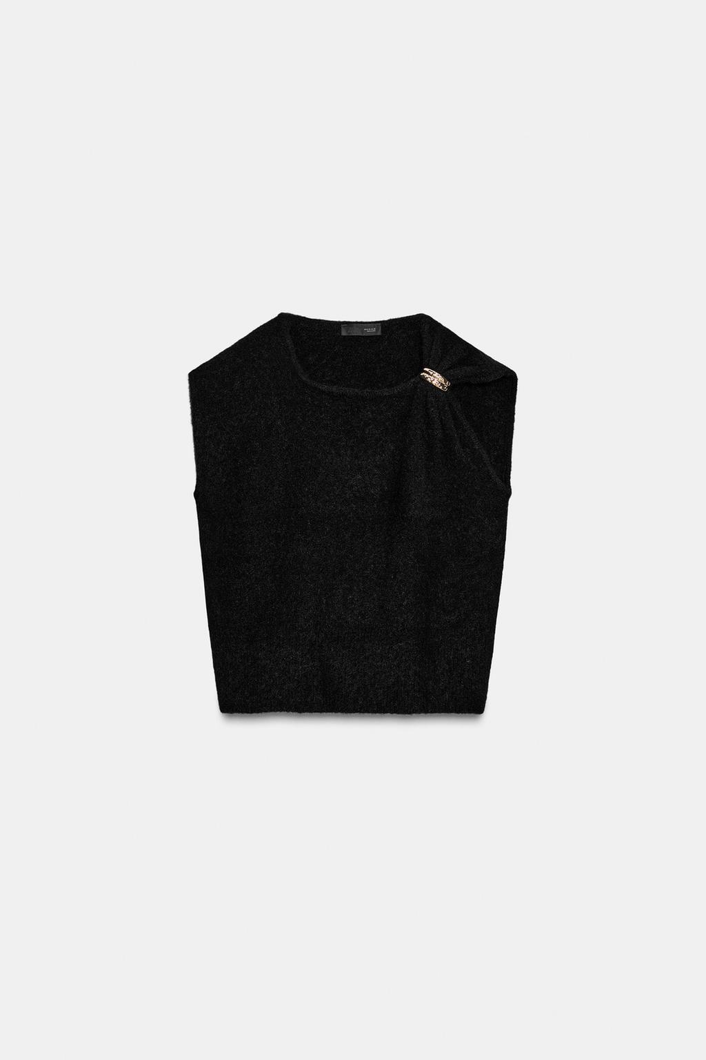 ДЖЕРСИ С БРОШЬЮ И РУКАВАМИ «КРЫЛЫШКО»