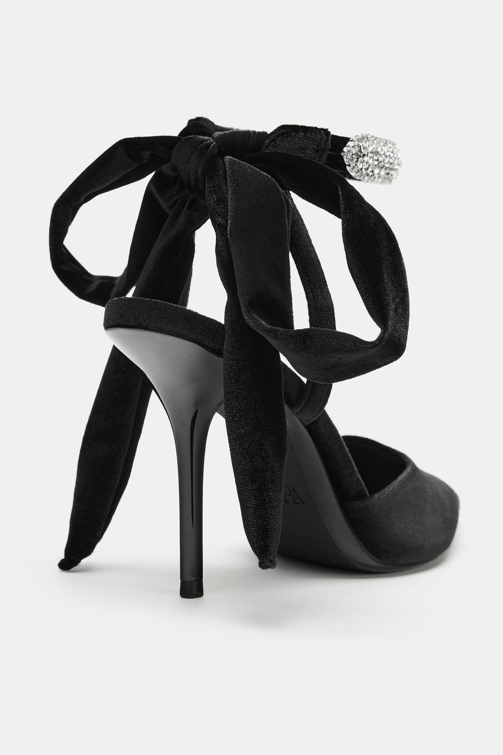 ТУФЛИ-МЮЛИ СО СТРАЗАМИ