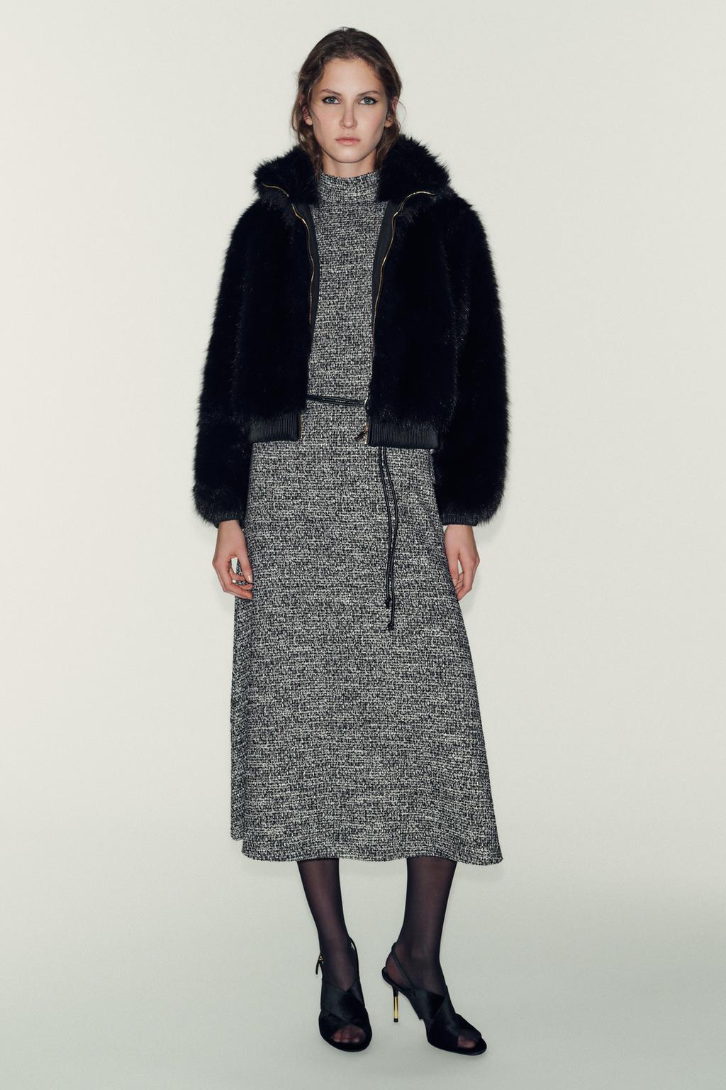 ФАКТУРНОЕ ПЛАТЬЕ С ПОЯСОМ