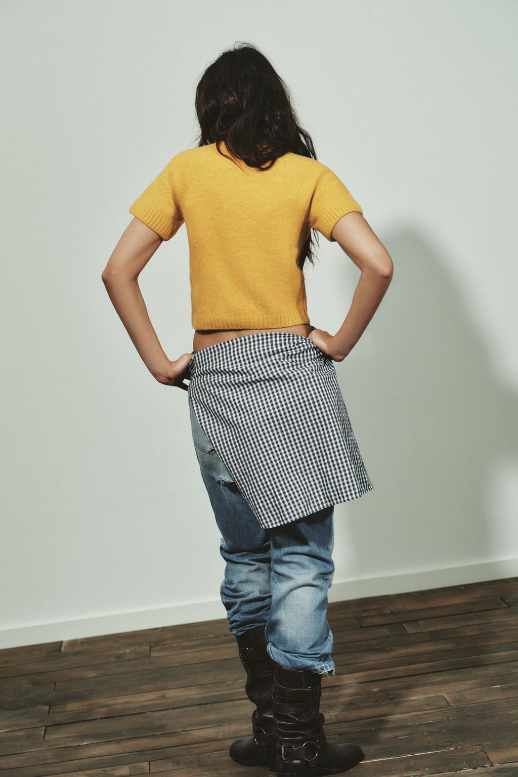 СВИТЕР ИЗ МЯГКОГО ТРИКОТАЖА С КОРОТКИМИ РУКАВАМИ