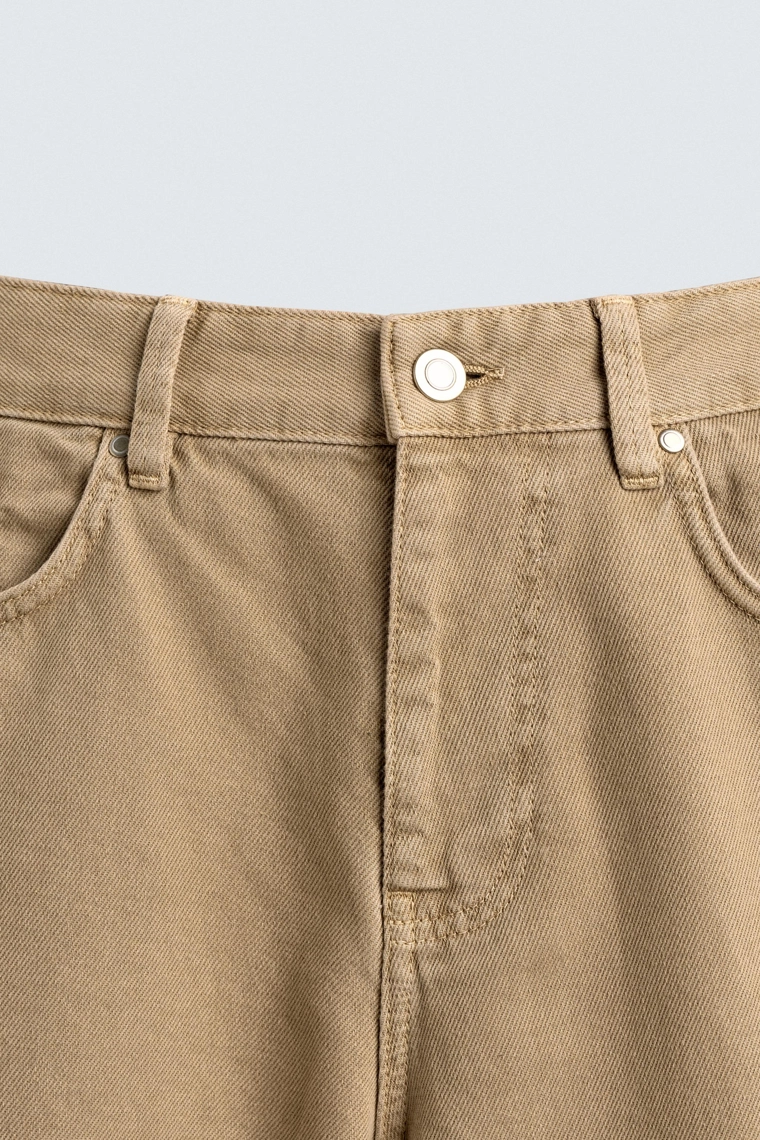 ДЖИНСЫ КЛАССИЧЕСКОГО КРОЯ С ЭФФЕКТОМ ПОТЕРТОСТИ