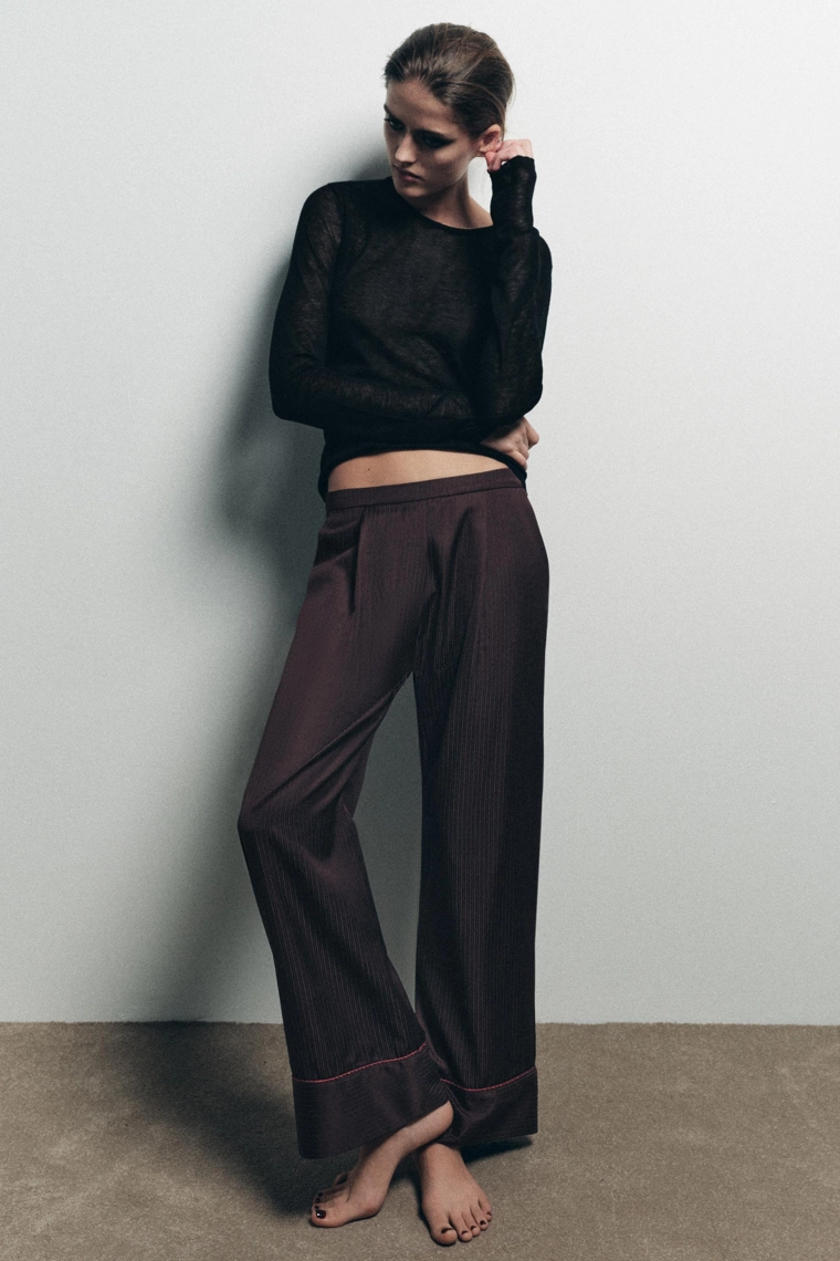 БРЮКИ В ПИЖАМНОМ СТИЛЕ В КОНТРАСТНУЮ ПОЛОСКУ