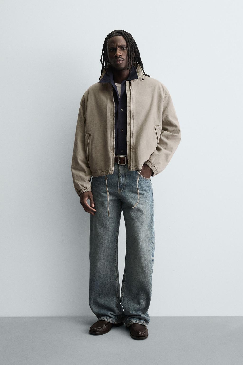 СТЕГАНАЯ КУРТКА С КОМБИНИРОВАННЫМ ВОРОТНИКОМ