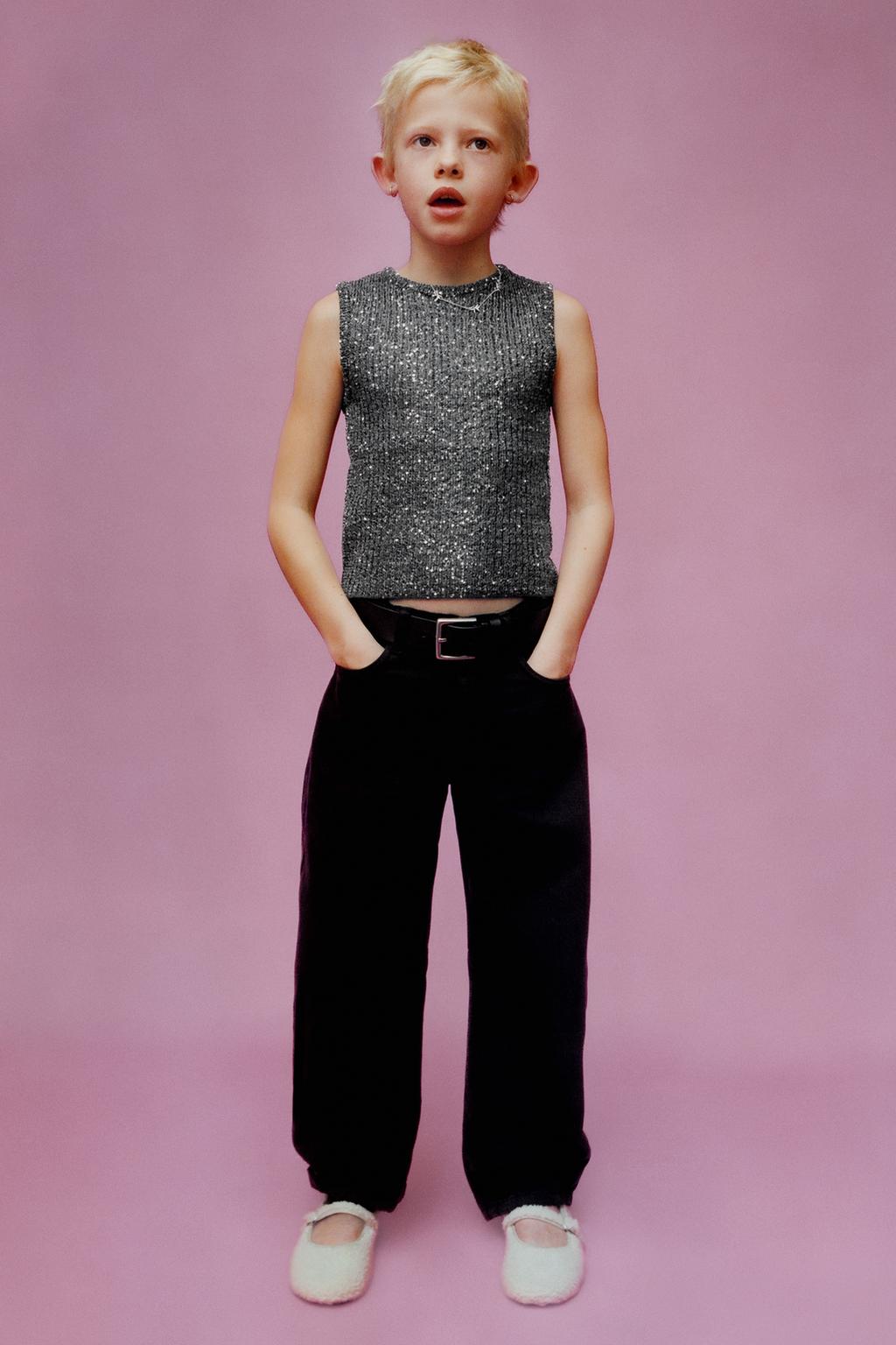 ВЯЗАНЫЙ ТОП С ПАЙЕТКАМИ