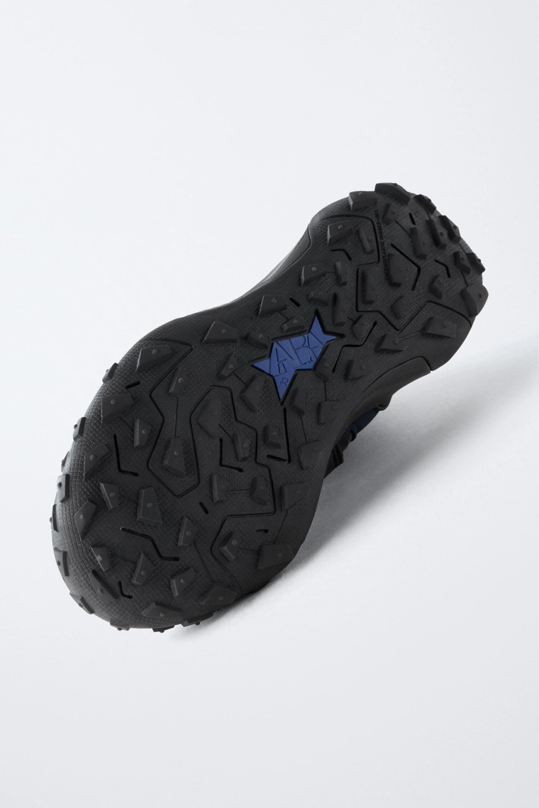 НЕПРОМОКАЕМЫЕ СНЕЖНЫЕ БОТИНКИ