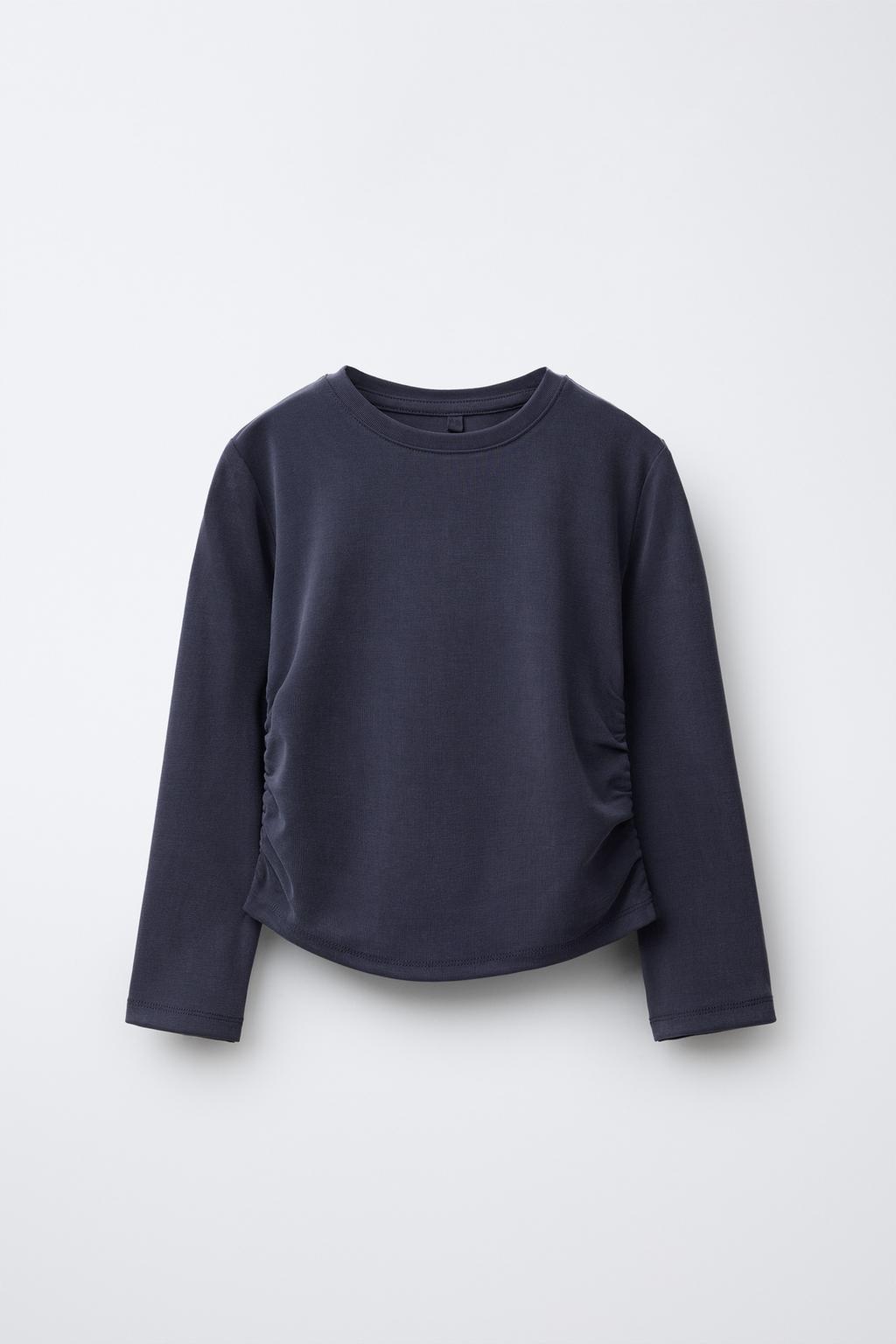 СПОРТИВНАЯ ФУТБОЛКА СО СБОРКАМИ