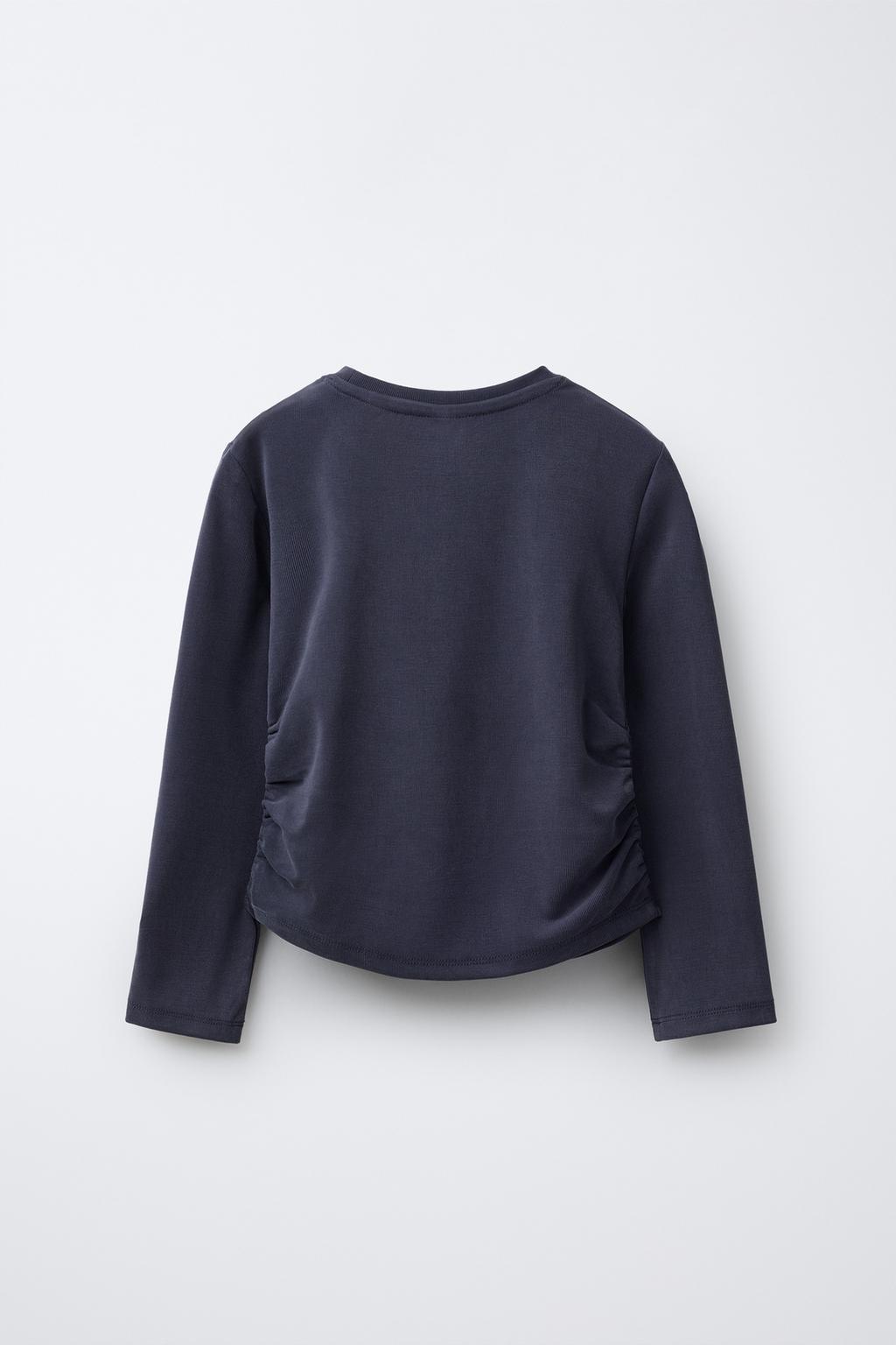 СПОРТИВНАЯ ФУТБОЛКА СО СБОРКАМИ