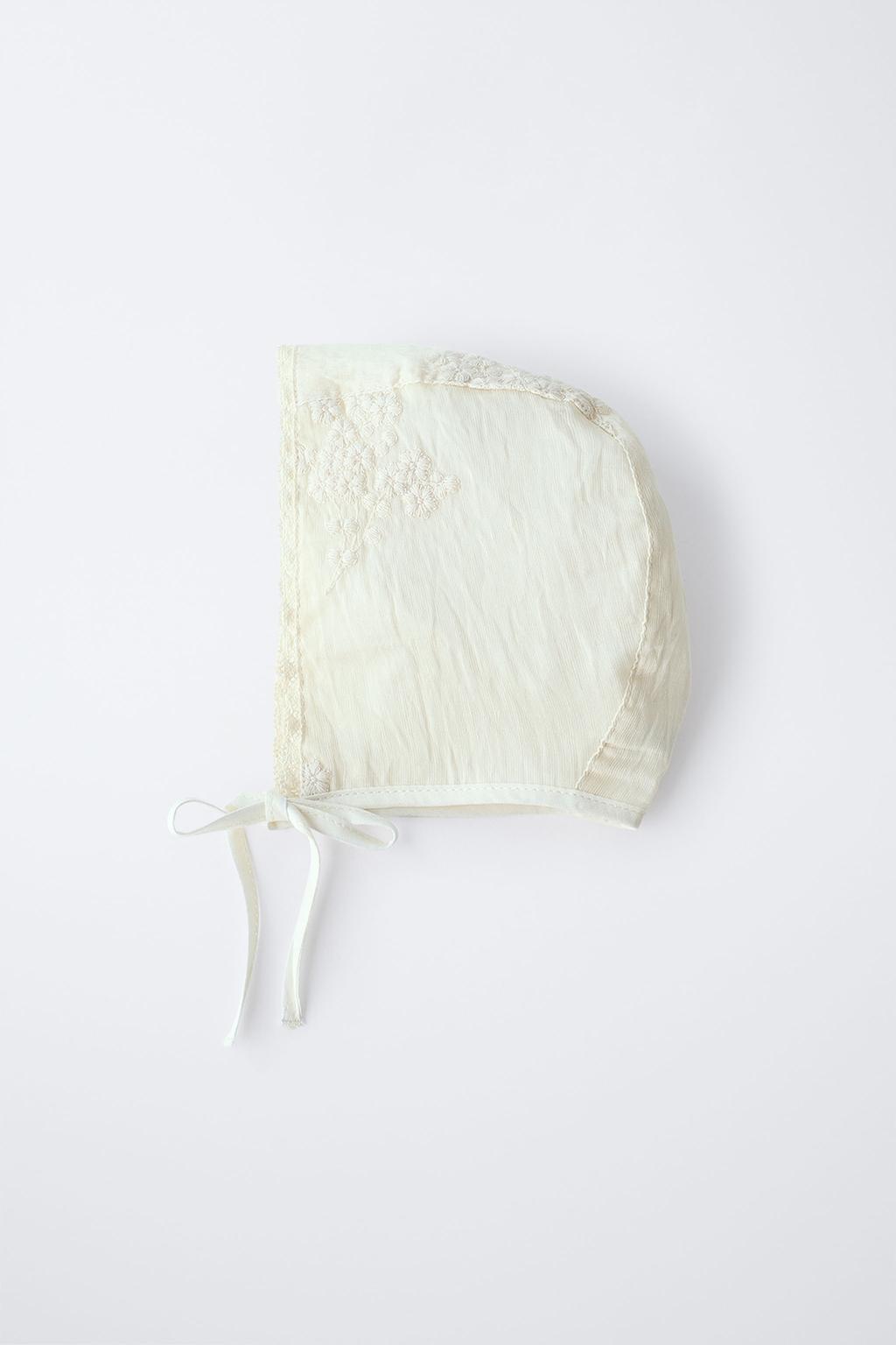 Шапка с регулируемыми передними завязками