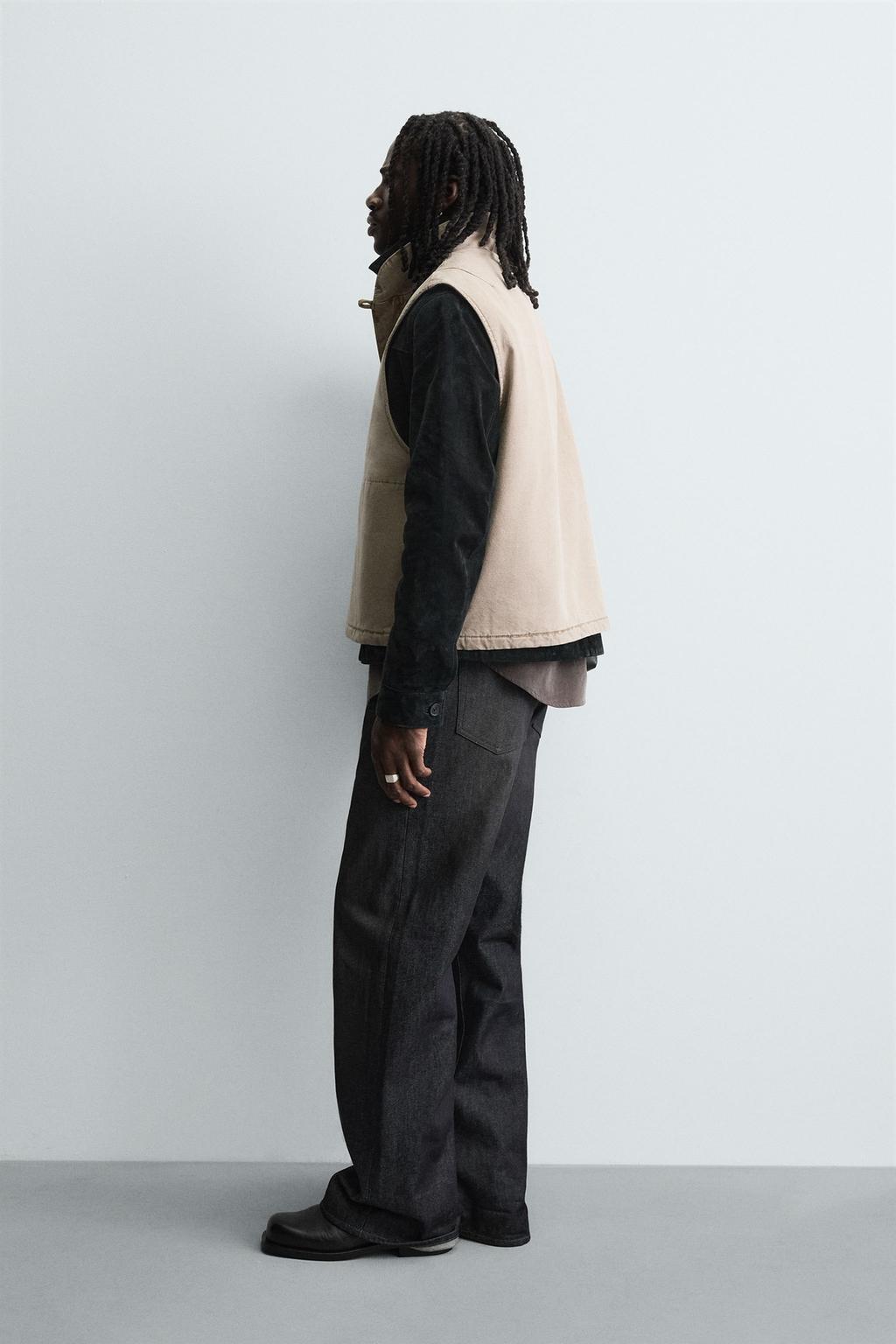 СТЕГАНЫЙ ЖИЛЕТ СВОБОДНОГО КРОЯ