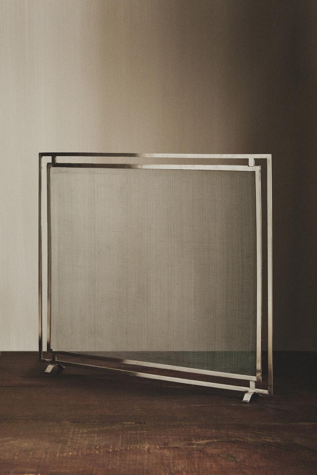 Стальной экран от искр для камина