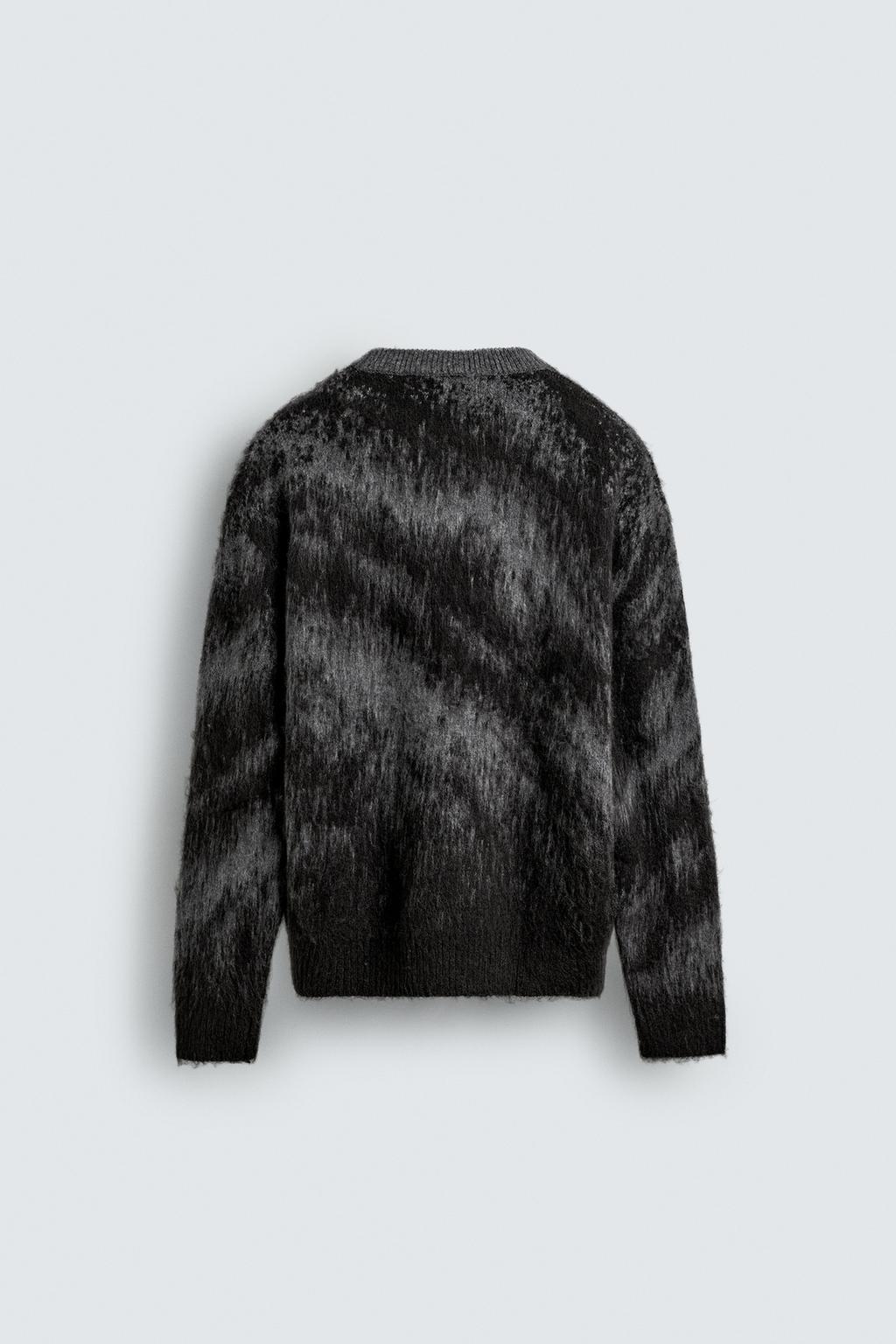 ЖАККАРДОВЫЙ СВИТЕР С НАЧЕСОМ