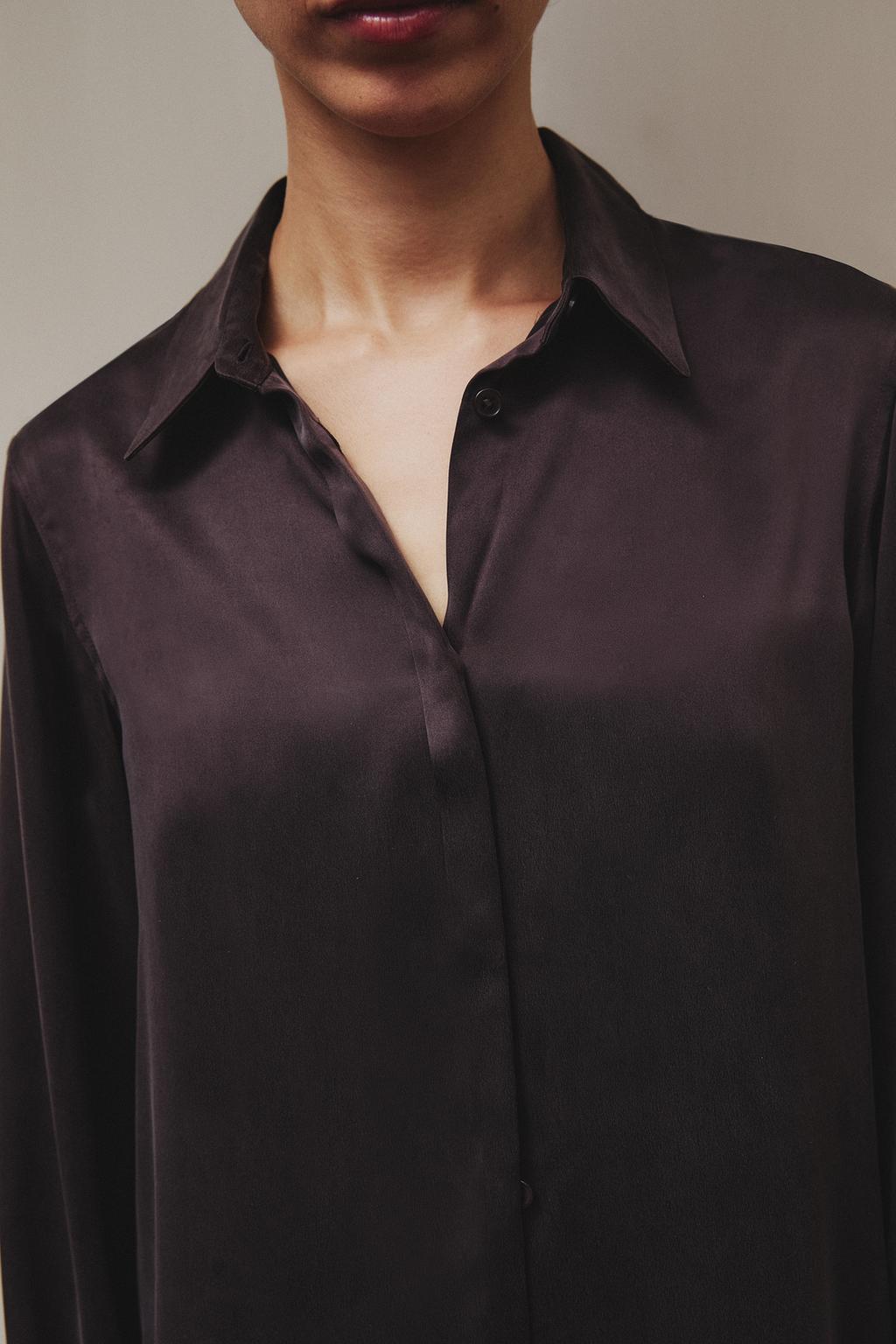 Шелковая рубашка