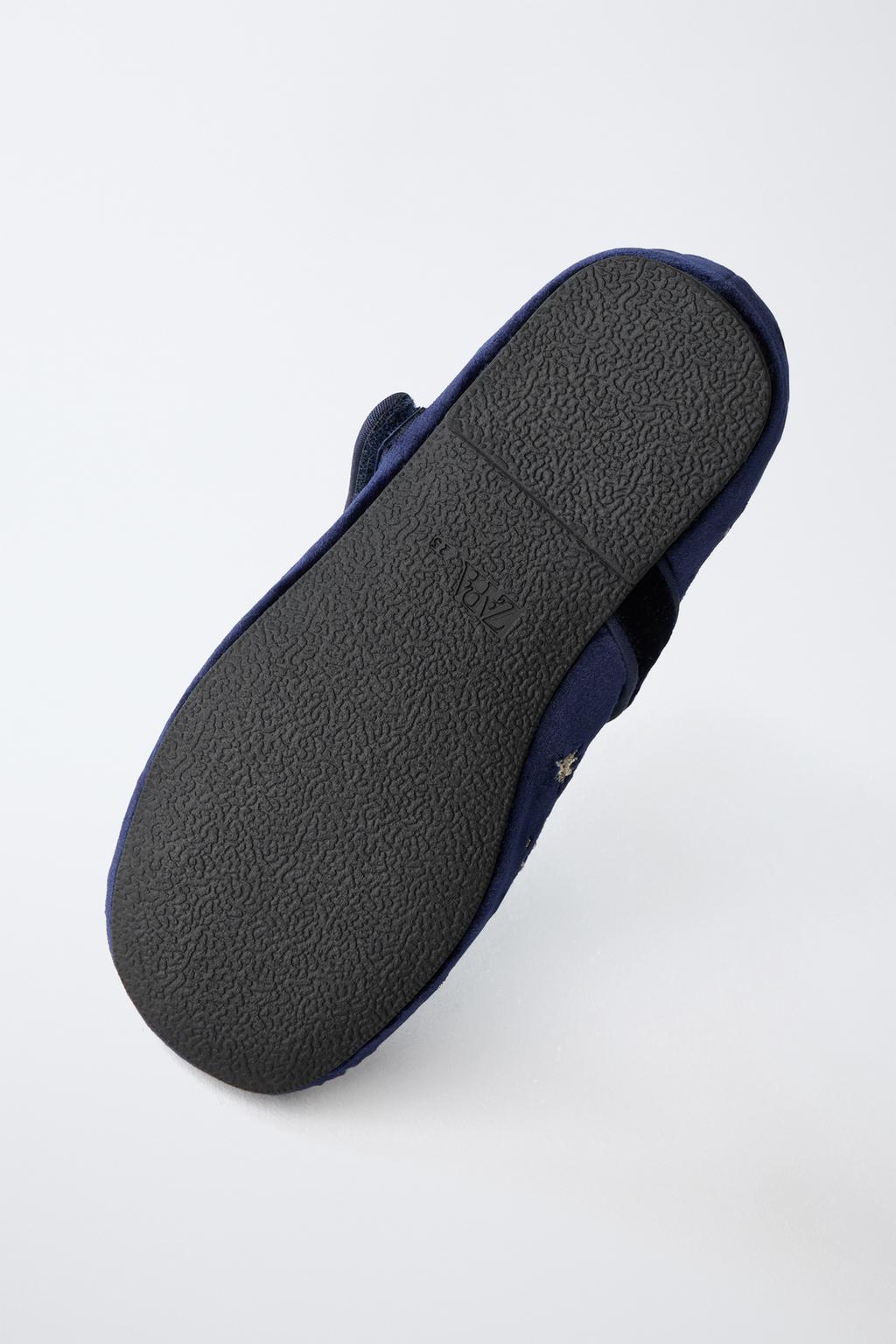 Вельветовые балетки с вышивкой