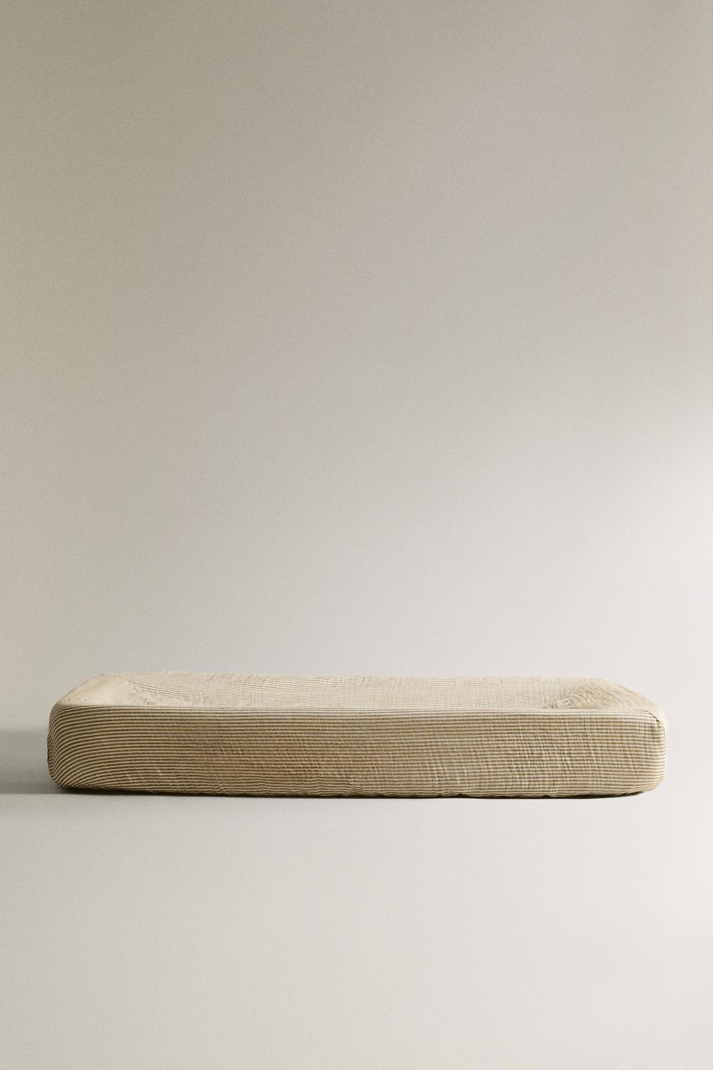 Чехол на матрас для пеленального столика из муслина в полоску