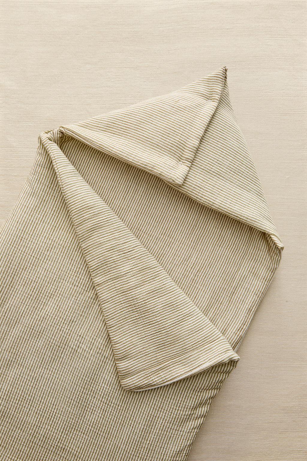 Пеленка для колыбели из муслина в полоску