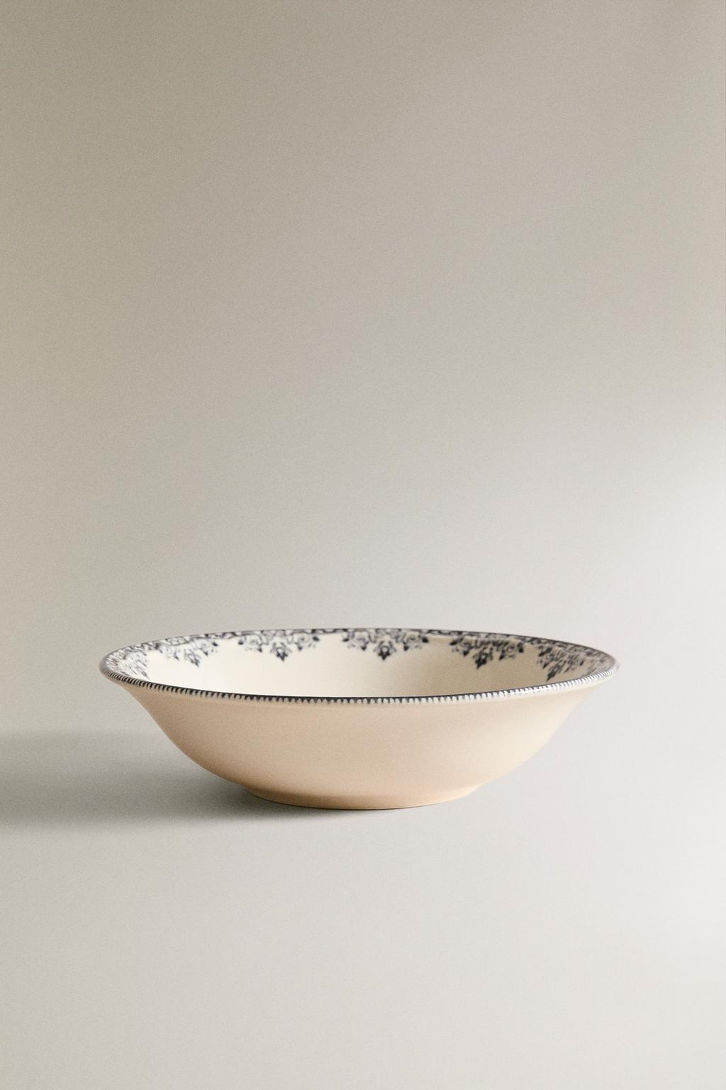 Чашка для десертов с дизайном посуды