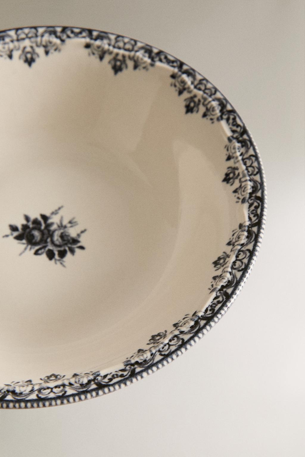 Чашка для десертов с дизайном посуды