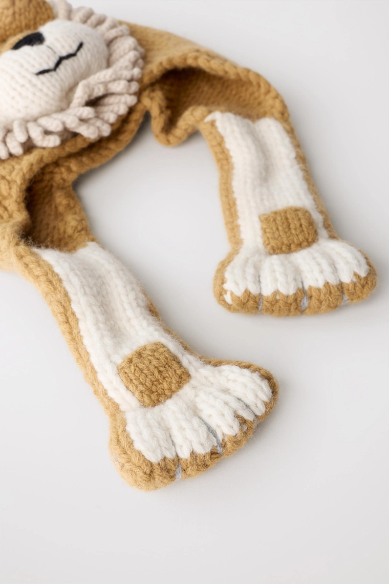 Шапка с львом из 100% шерсти limited edition