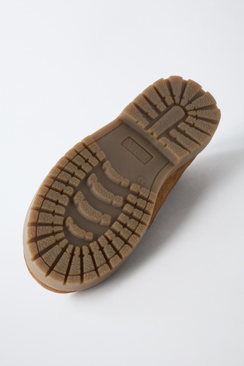 КОЖАНЫЕ ТОПСАЙДЕРЫ