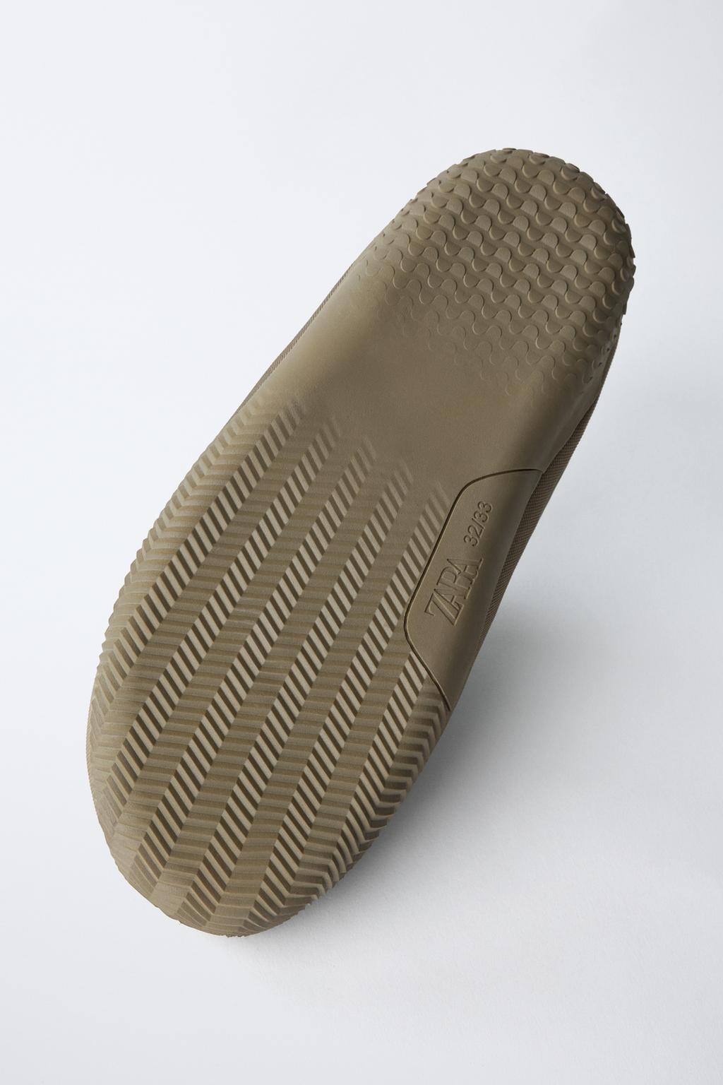 СТЕГАНЫЕ КРОССОВКИ