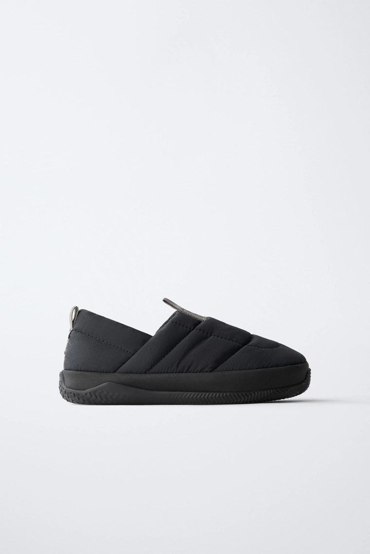 СТЕГАНЫЕ КРОССОВКИ