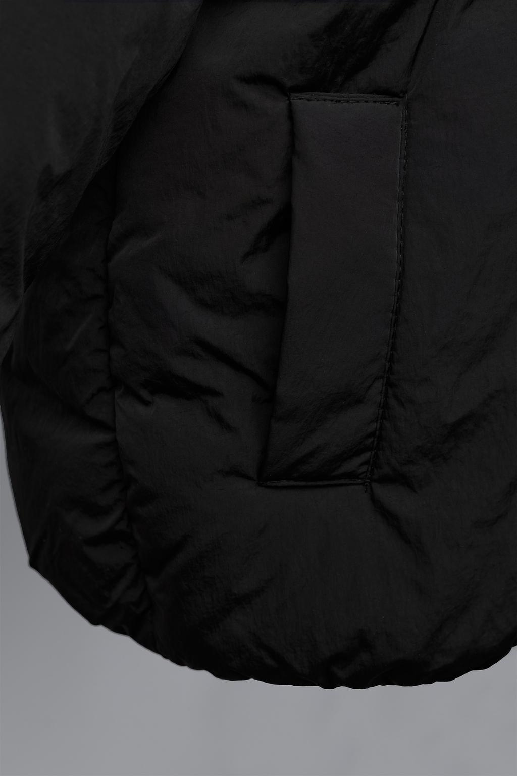 ДВУБОРТНОЕ ПАЛЬТО С КАПЮШОНОМ И БАНТИКАМИ