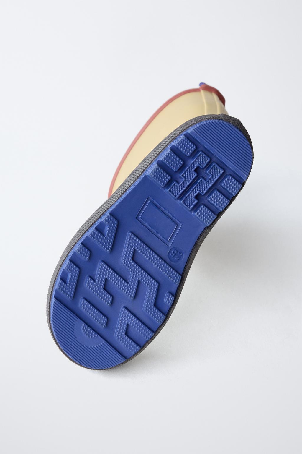 Резиновые сапоги zara в стиле цветной блок