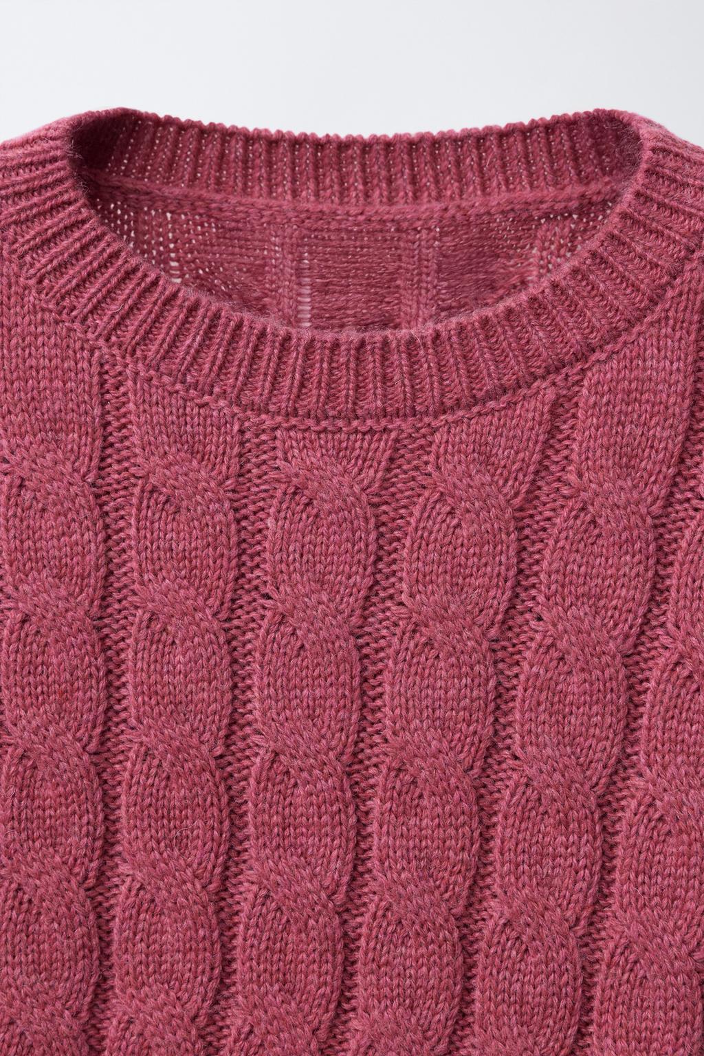 СВИТЕР С УЗОРОМ «КОСЫ»