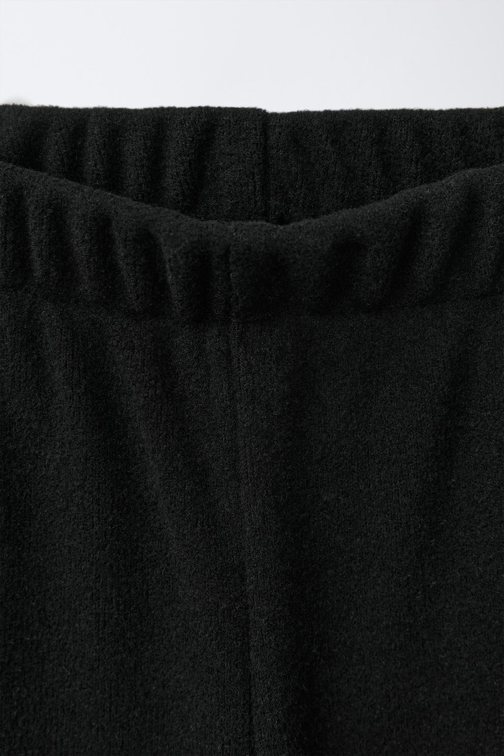 БРЮКИ-КЮЛОТЫ ИЗ МЯГКОЙ ТКАНИ С КОНТРАСТНЫМ БАНТОМ