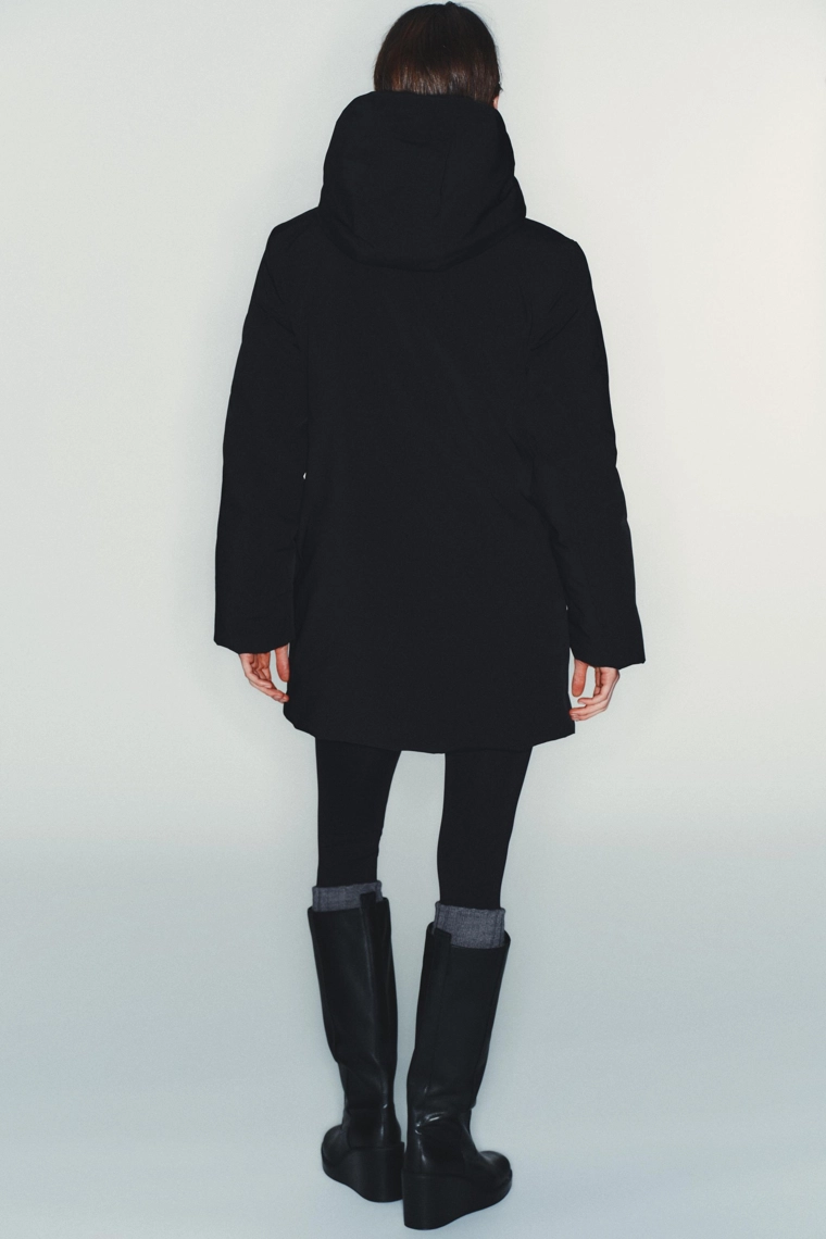 УТЕПЛЕННАЯ КУРТКА С КАПЮШОНОМ, ВОДОНЕПРОНИЦАЕМАЯ И ВЕТРОЗАЩИТНАЯ