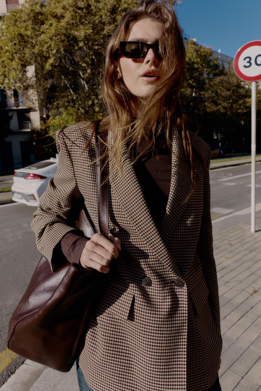 Оверсайз пиджак с двубортной застежкой