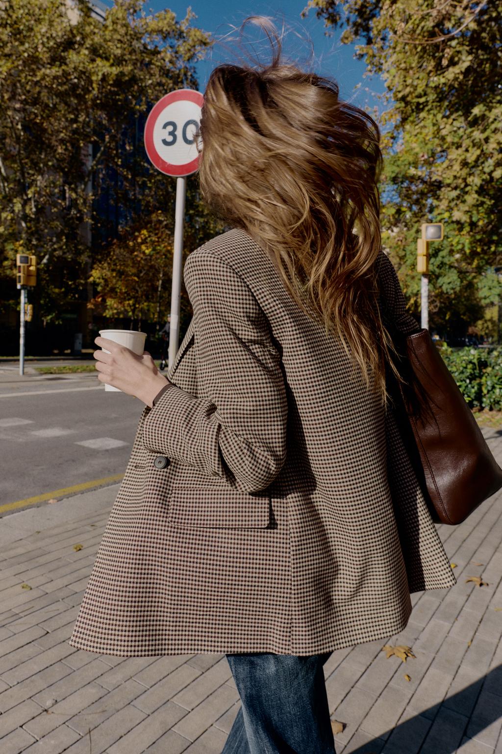 Оверсайз пиджак с двубортной застежкой