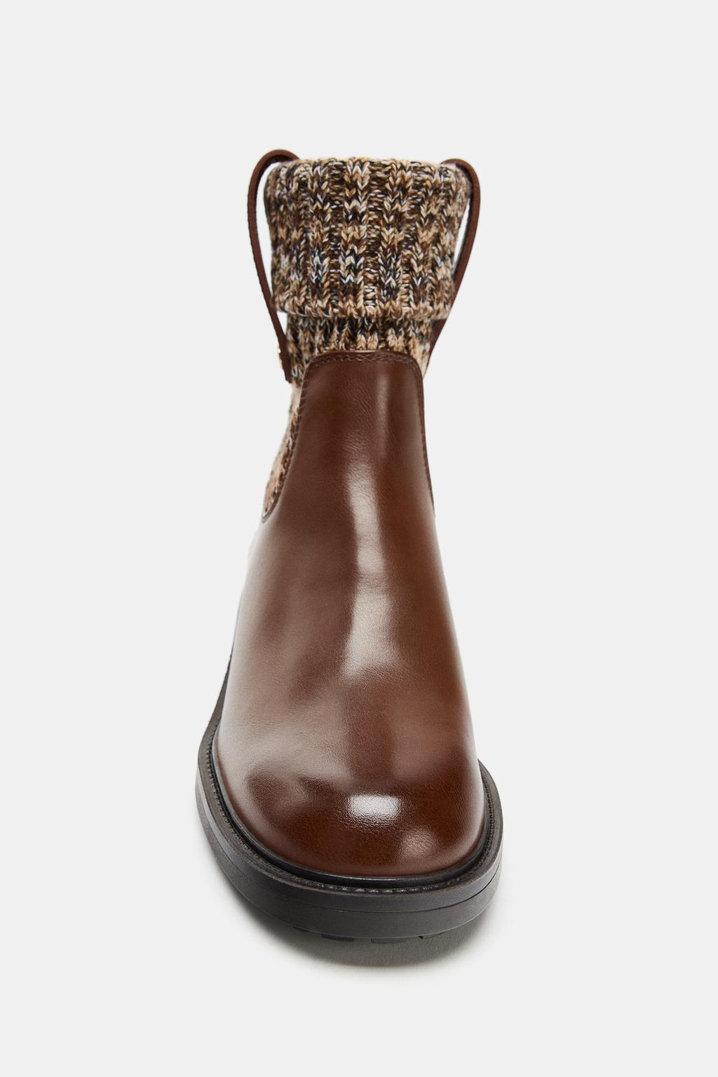 БОТИНКИ НА ПЛОСКОЙ ПОДОШВЕ С ЭФФЕКТОМ НОСКА