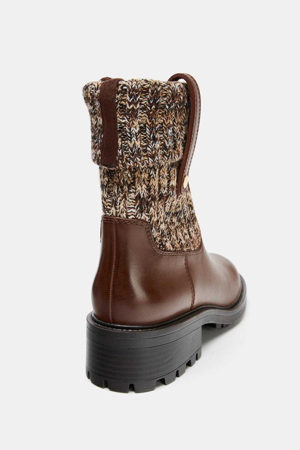 БОТИНКИ НА ПЛОСКОЙ ПОДОШВЕ С ЭФФЕКТОМ НОСКА