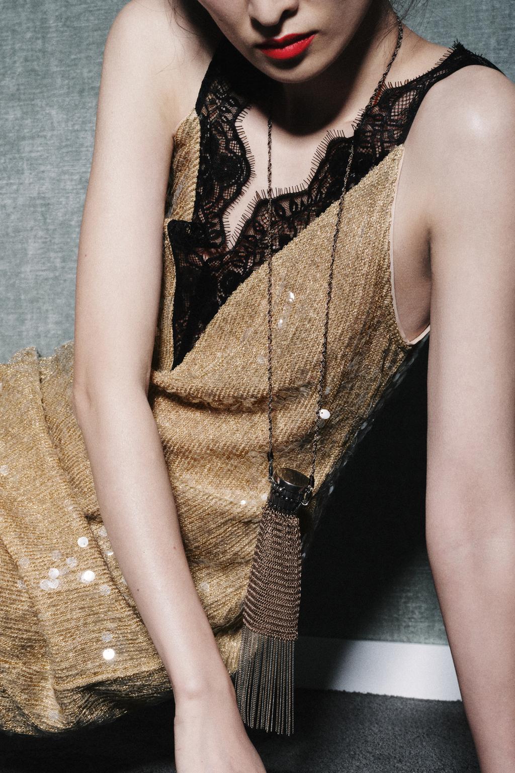 КОЛЬЕ С СУМКОЙ И БАХРОМОЙ