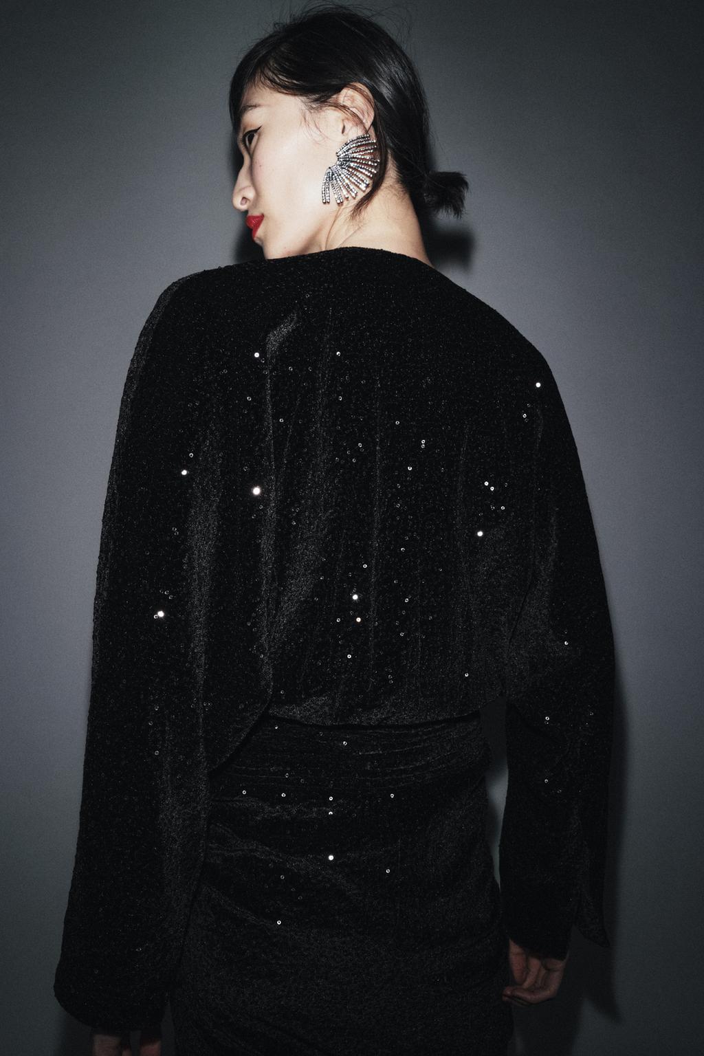 ПЛАТЬЕ С ПАЙЕТКАМИ И ПОДПЛЕЧНИКАМИ — ZW COLLECTION