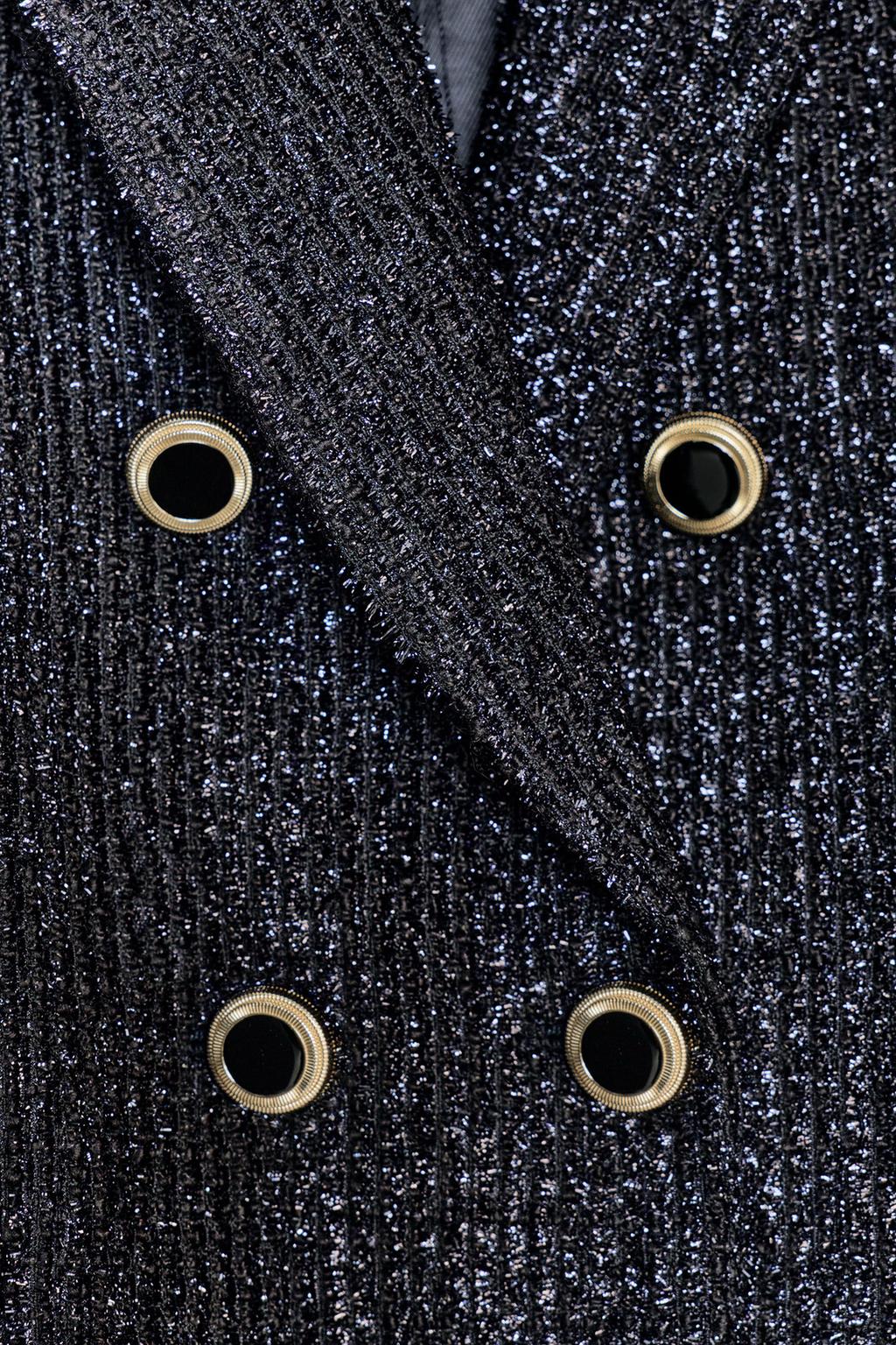 ДВУБОРТНЫЙ БЛЕЙЗЕР С МЕТАЛЛИЗИРОВАННОЙ НИТЬЮ