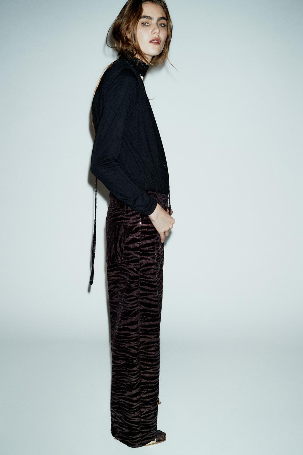 БОДИ С ДРАПИРОВКОЙ И ЦЕПОЧКОЙ