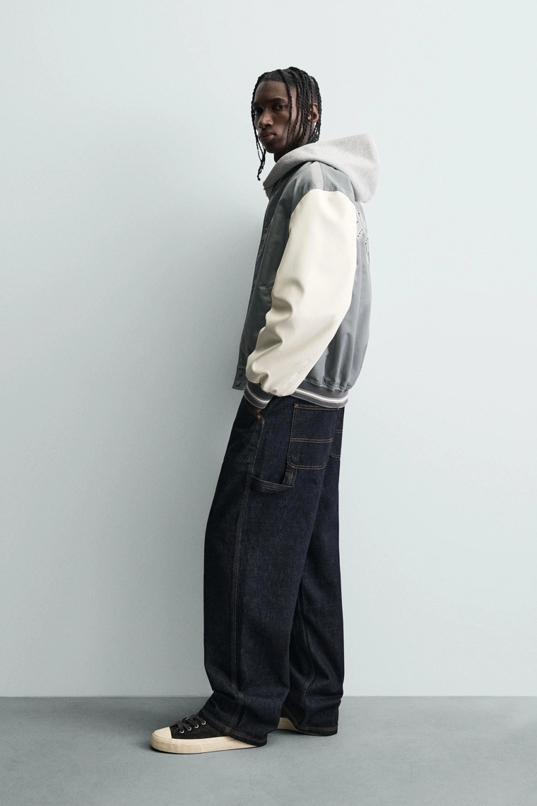 Куртка-бомбер с контрастной вышивкой